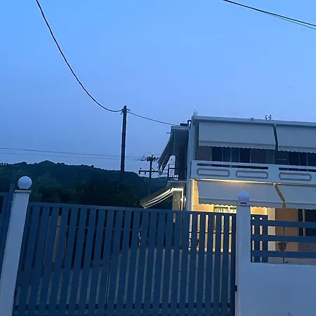 Olympia House Dionisos And Dimitra Ii Σπίτι διακοπών *