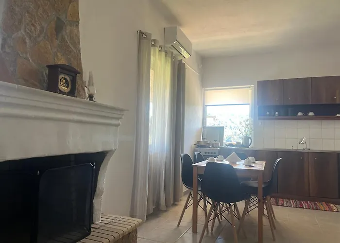 Olympia House Dionisos And Dimitra Ii *